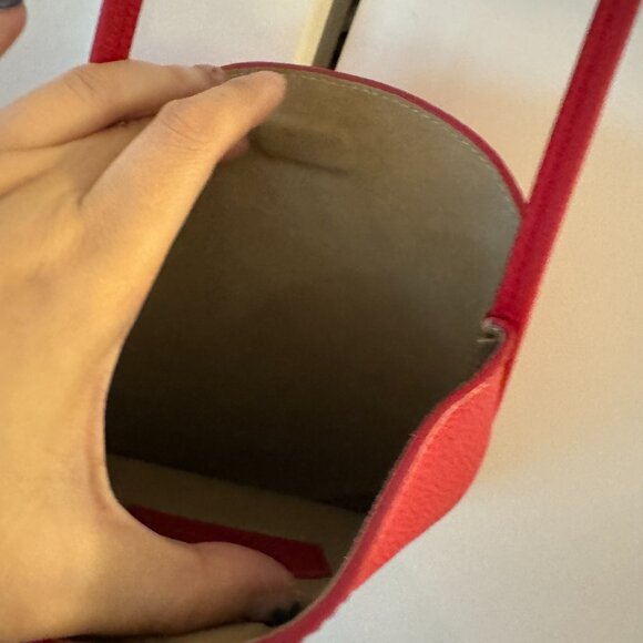 LOW KEY RARE SMALL RED SHOULDER BAG MAGNETIC CLOSURE - Picture 9 of 13